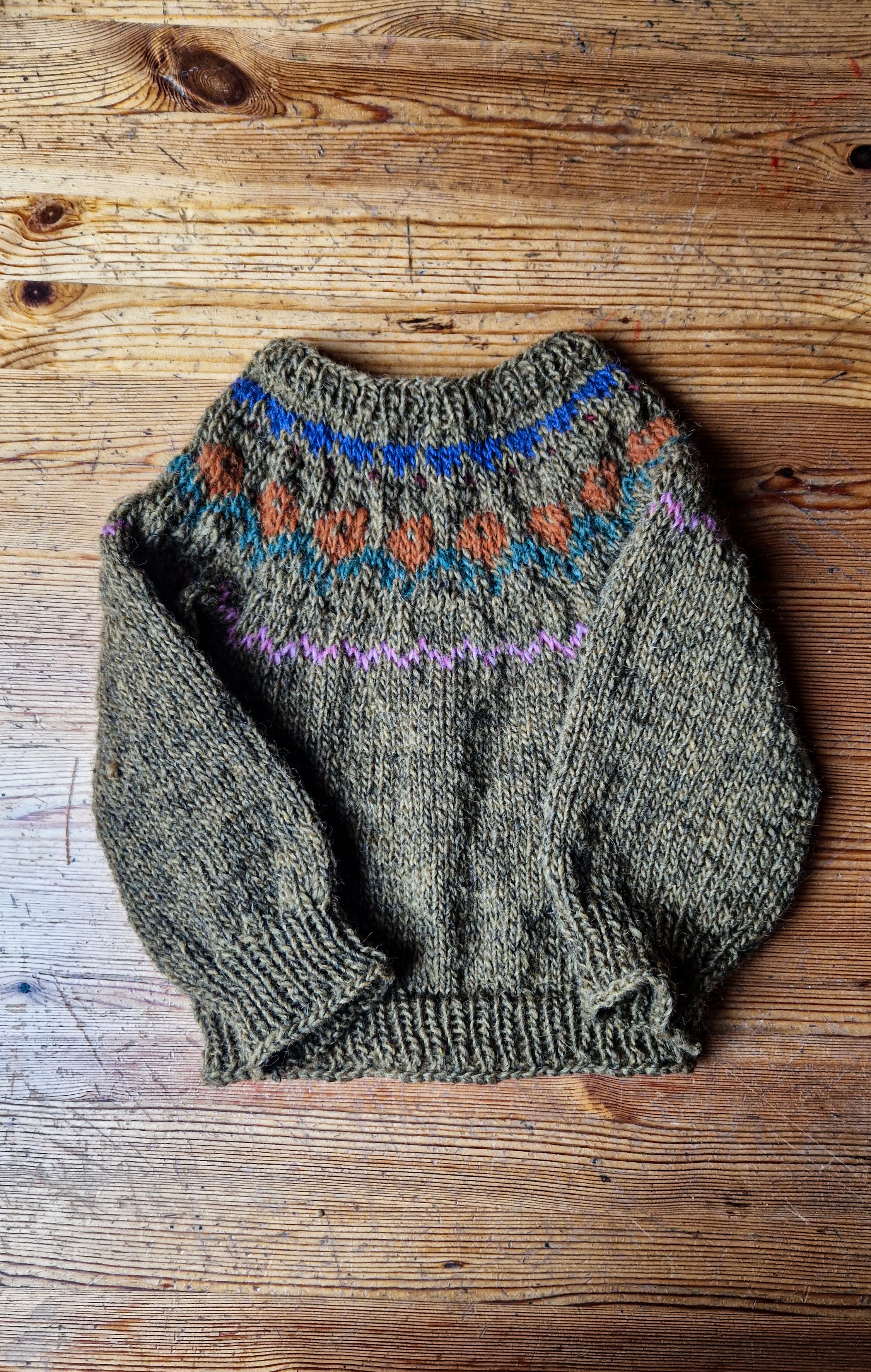 Handgestrickte pullover island muster grösse 92