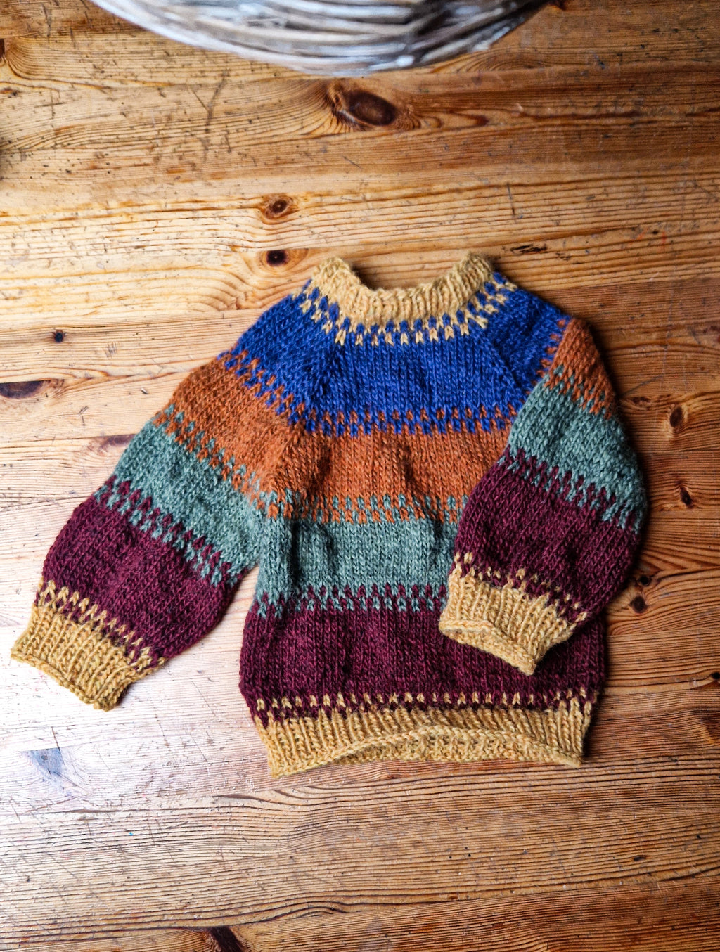 Handgestrickter Kinderpullover aus Öko-Islandwolle | Retro Look | Größe 98 | Nachhaltiger Wollpullover