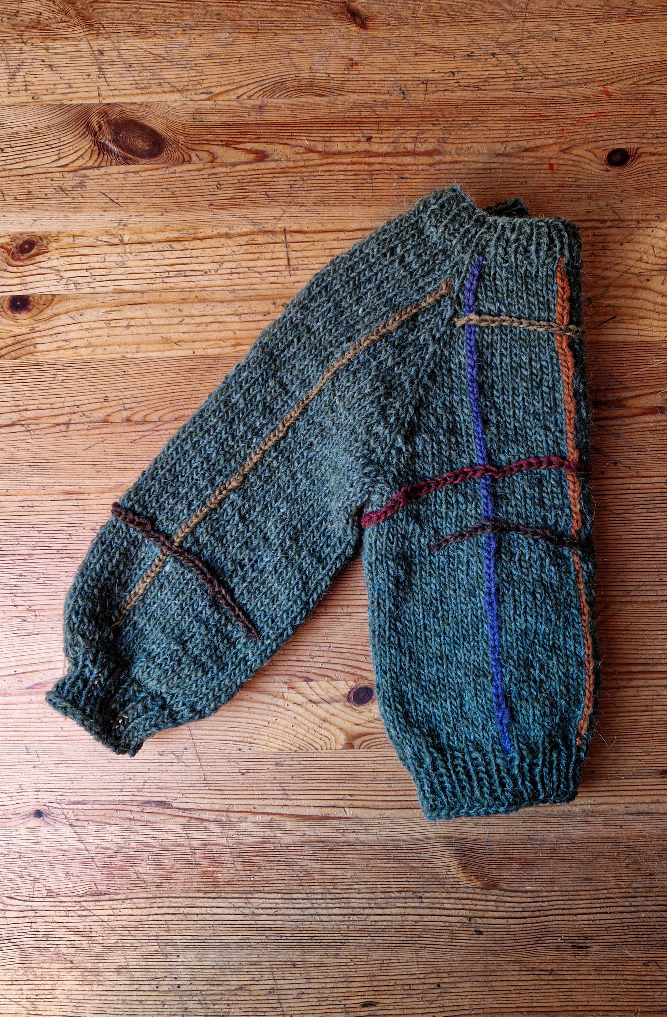 Handgestrickte Pullover Handgestrickter Island-Pullover aus 100% Wolle Gr. 110  Unikat im Boho-Stil