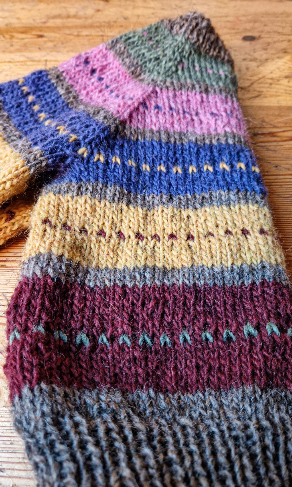 Handgestrickter Kinderpullover aus Öko-Islandwolle – Unisex Strickpullover Größe 110 – Naturwolle nachhaltig & warm